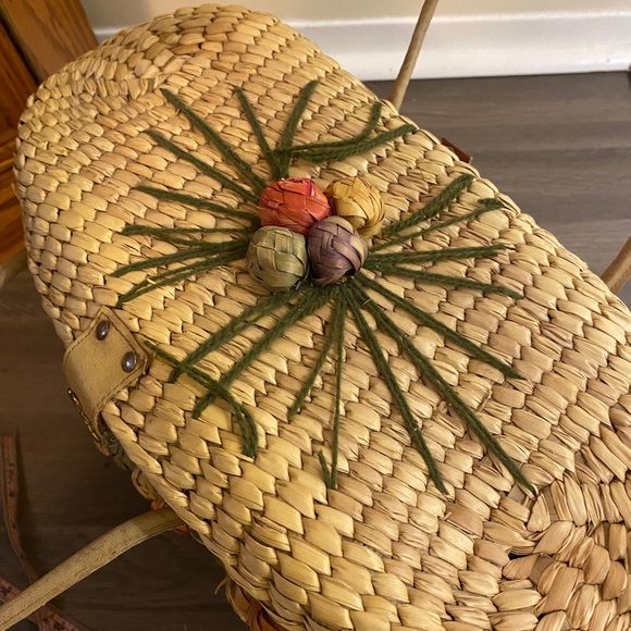 Vintage 1950s 1960s Woven Vacation Fruit Basket - Picture 5 of 11